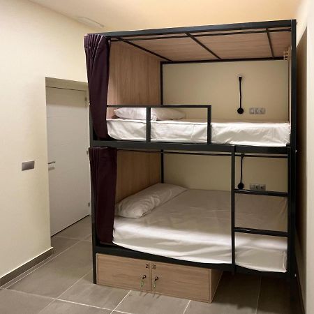 Multi Hostel Calvario Madryt Zewnętrze zdjęcie